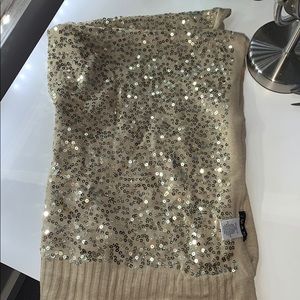 Gold sparkly scarf, never worn